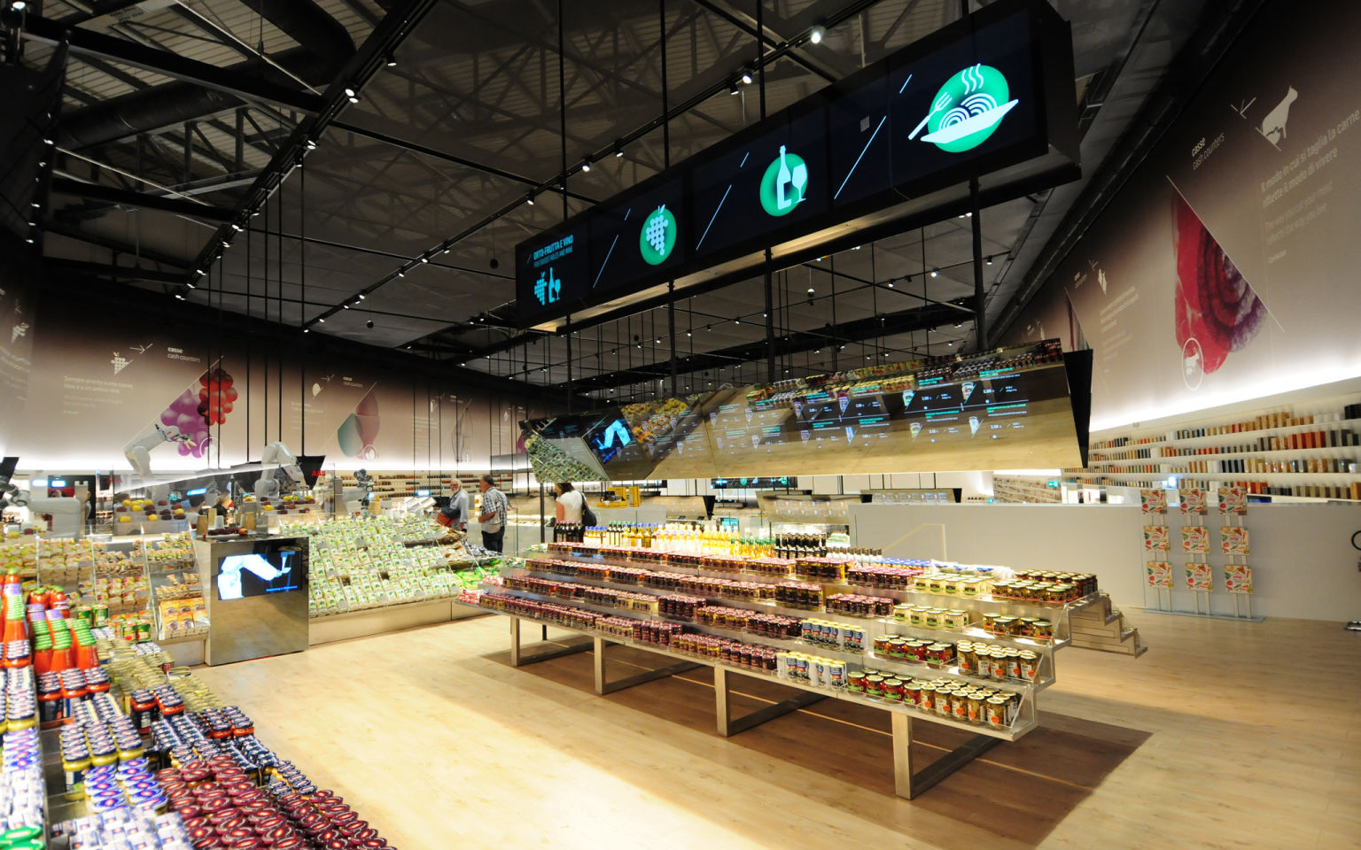 COOP Supermarket of the Future, Milan Echochamber