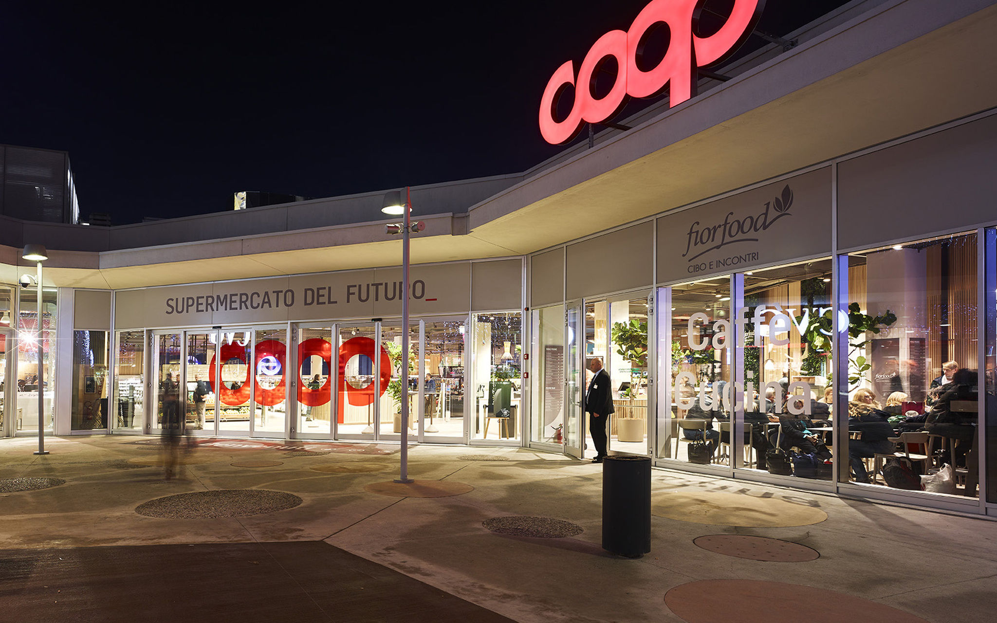 Coop Italia Supermarket of the Future, Milan Echochamber
