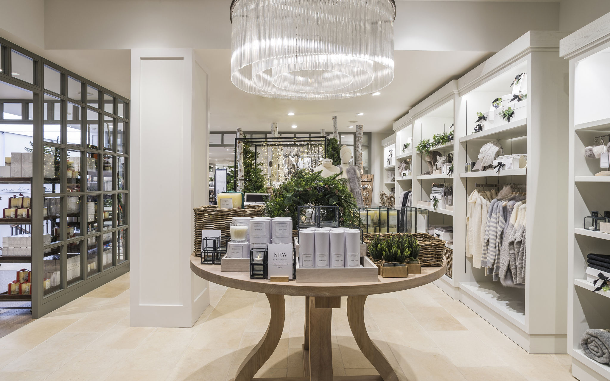 The White Company, London Echochamber