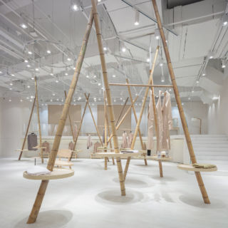 We love the calm and simplicity of the use of bamboo, traditionally used as scaffolding in China, JOOOS Fitting Rooms