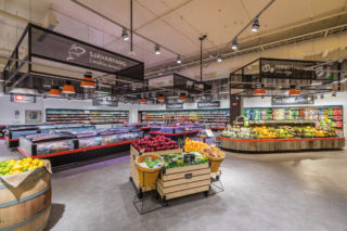 Core supermarket principles meet ‘best of store’ showrooming principles.