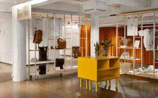 Box provides a showcase for DTC brands. Their  ‘Gallery of New Spotlight’ is a space where online retailers can hold events and present a curated selection of their latest products.