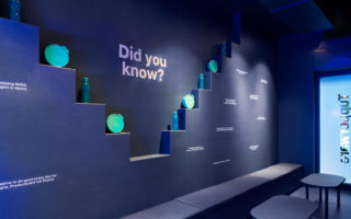 The indigo ‘Did you know?’ room provides a second events/education space in the store, where they display some of their current products and share little known facts about Tupperware.